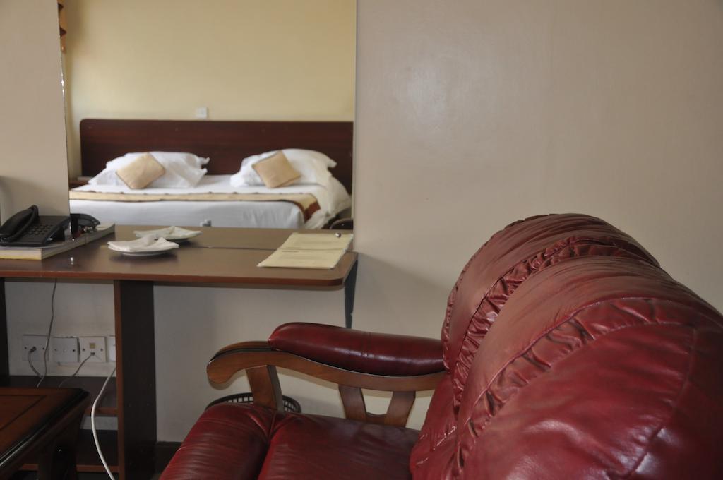 Hotel Central Park Nairobi Exteriör bild